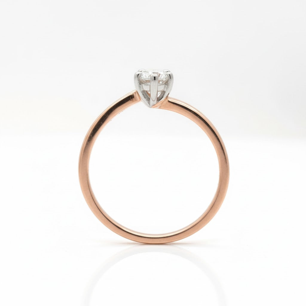 Liora Twist Glow Ring – 18K Rose Gold Rhodium Plated
