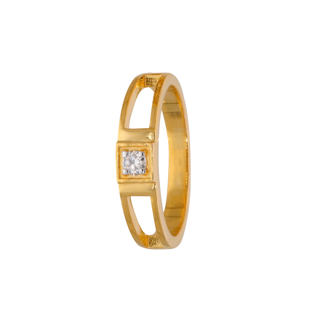 Titan Circle Diamond Ring